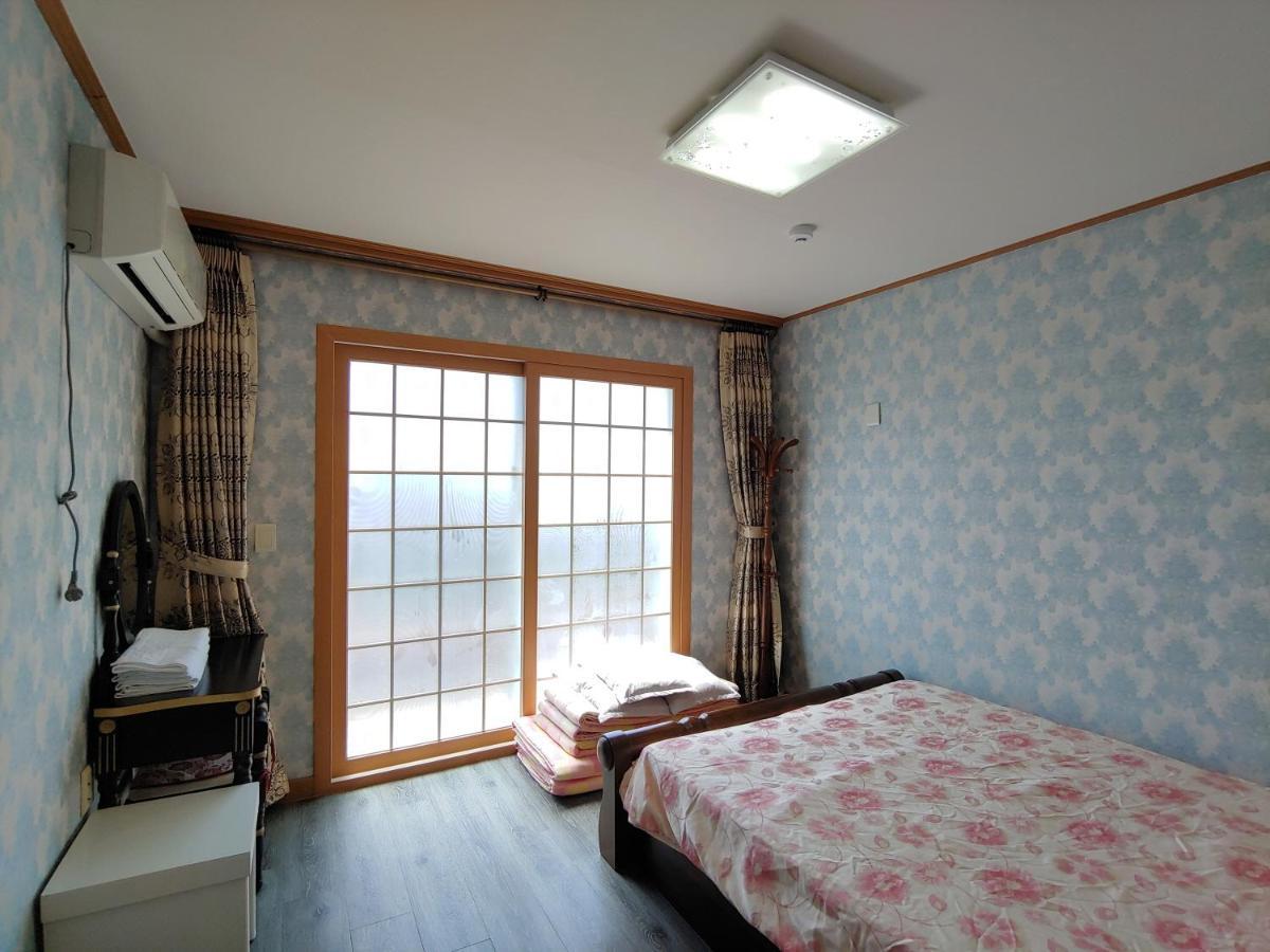 Gyulhouse Pension Seogwipo Exterior photo